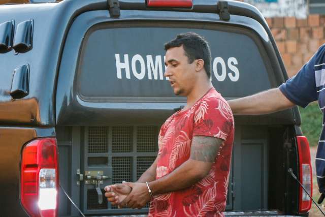 Ex-marido confessa ter assassinado estudante por ci&uacute;mes
