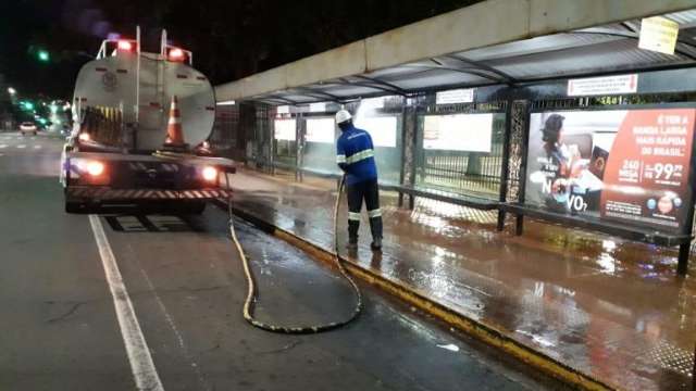 Equipes desinfetaram esta&ccedil;&otilde;es &ldquo;Peg F&aacute;cil&rdquo; e v&atilde;o aos terminais no domingo