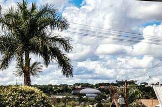 Semana come&ccedil;a com altas temperaturas e pancadas de chuva isoladas, diz Inmet