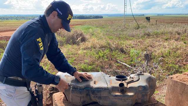 T&eacute;cnico em inform&aacute;tica &eacute; preso com maconha escondida em tanque de Parati