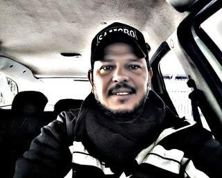 Luciano era taxista há 20 anos, mas também trabalhava como motorista de aplicativo.