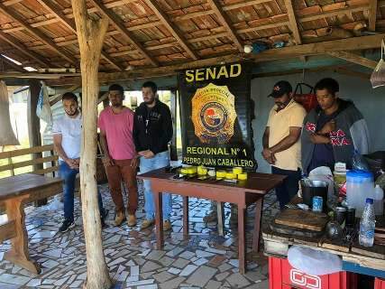 Cinco brasileiros s&atilde;o presos com armas, muni&ccedil;&otilde;es e drogas na fronteira