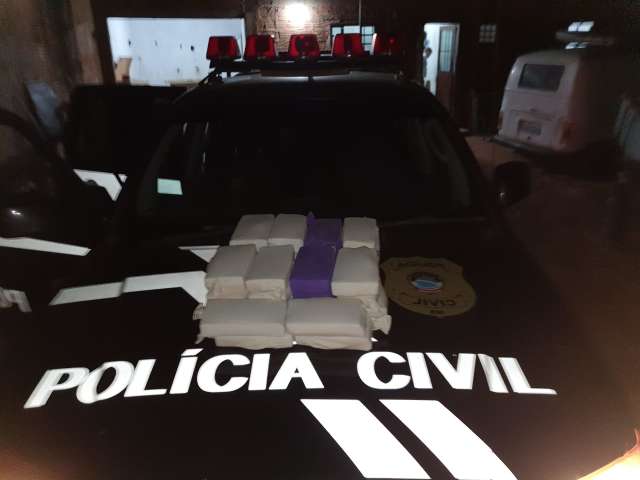 Traficante &eacute; preso em casa usada como dep&oacute;sito de drogas no Nova Lima 
