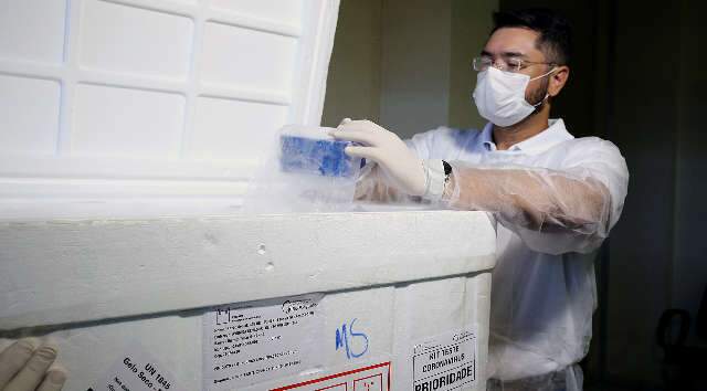 MS tem estoque de 21,5 mil testes para atender pacientes suspeitos