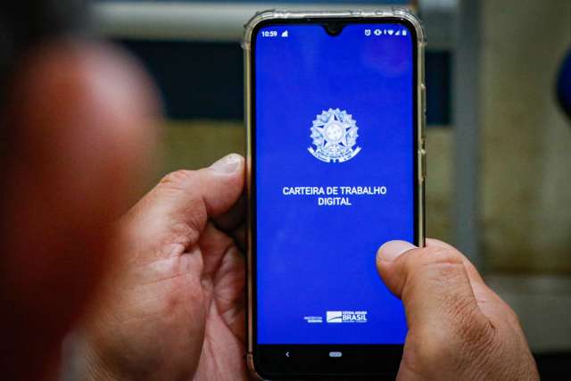 Com carteira digital, n&atilde;o &eacute; preciso enfrentar fila para pedir seguro desemprego 