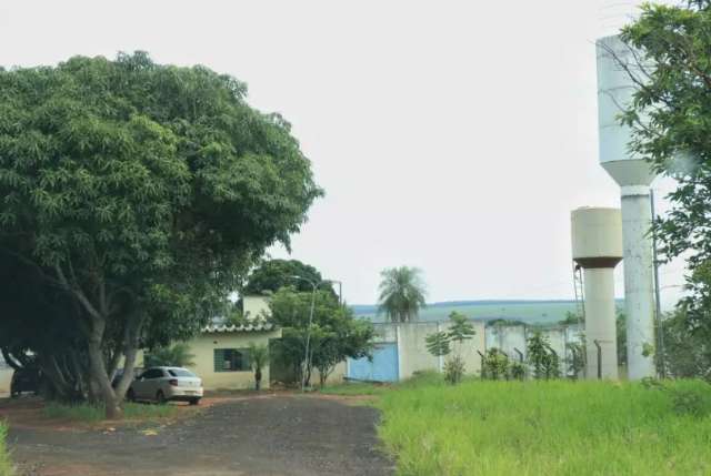 M&atilde;e entrega adolescente &agrave; pol&iacute;cia ao saber que roubou bolsa