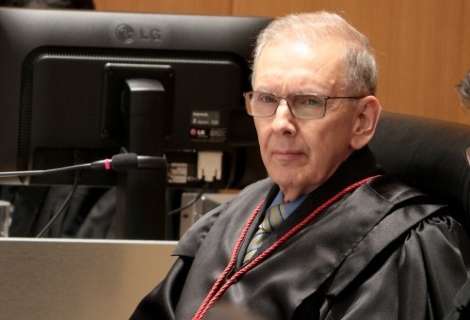 TJ aumenta pena de garagista que xingou e estapeou servidora do Detran