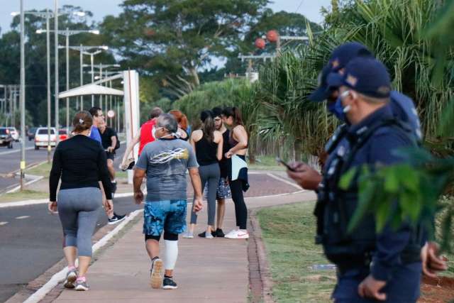Para popula&ccedil;&atilde;o, lazer n&atilde;o &eacute; aglomera&ccedil;&atilde;o e fiscaliza&ccedil;&atilde;o pode ser abusiva
