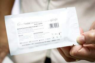 Farmácias só podem fazer testes liberados pela Anvisa (Foto: Henrique Kawaminami)