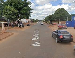 Bêbado, servidor dirigindo carro oficial atropela motocicilsta Bêbado, servidor dirigindo carro oficial atropela motocicilsta