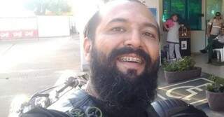 Motociclista arremessado contra poste na MS-164 morre no hospital Motociclista arremessado contra poste na MS-164 morre no hospital
