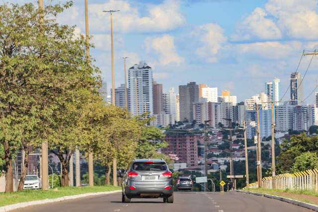 Domingo ser&aacute; de sol em MS e Campo Grande com baixa umidade do ar