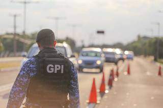 Ofensiva da Guarda na Avenida Duque de Caxias impediu aglomerações na região (Foto: Marcos Maluf)