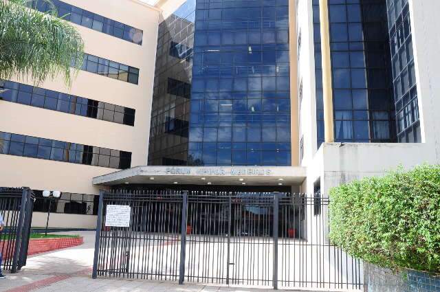 Liminar obriga plano de sa&uacute;de a indenizar pacientes que pagaram taxa &ldquo;por fora&rdquo; 