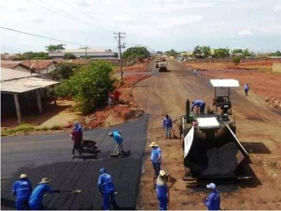 Por R$ 6,8 milh&otilde;es, prefeitura contrata empresa para obras de asfalto e drenagem