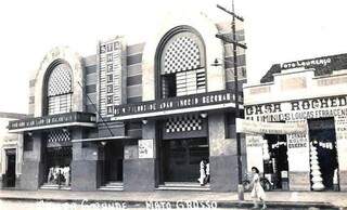 Cinema Santa Helena, na Dom Aquino (Foto: Reprodução Facebook)