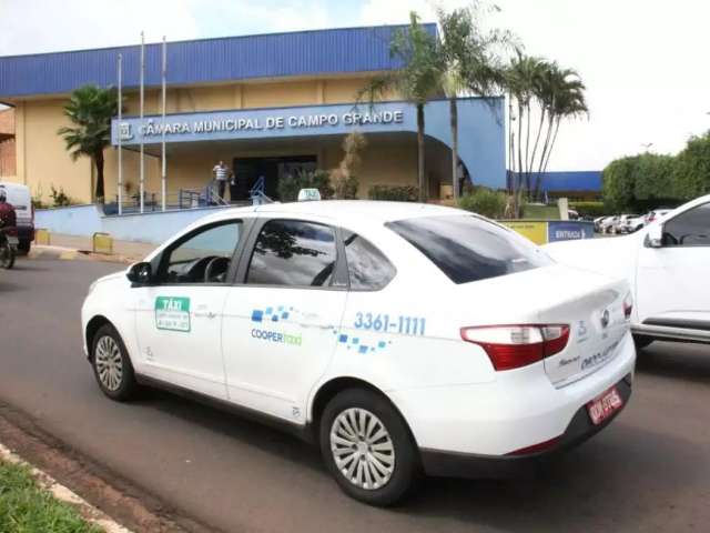 Prefeitura suspende prazo para vistorias de t&aacute;xis, motot&aacute;xis e caminh&otilde;es-ca&ccedil;amba