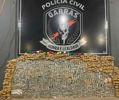 Garras apreende 2,1 toneladas de maconha e caminhonetes roubadas