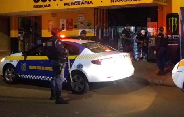 Na v&eacute;spera do Dia das M&atilde;es, Guarda p&otilde;e 77 para &quot;dentro de casa&quot; 