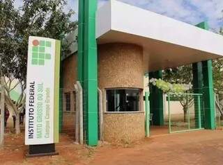 IFMS recebe at&eacute; amanh&atilde; inscri&ccedil;&otilde;es de projetos de pesquisa cient&iacute;fica 