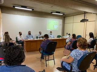 Reunião com diriegentes sindicais na sede da SAD (Foto: Divulgação - SAD)