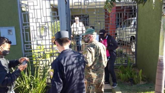 Prefeito paraguaio ganha privil&eacute;gio e vai cumprir quarentena em casa