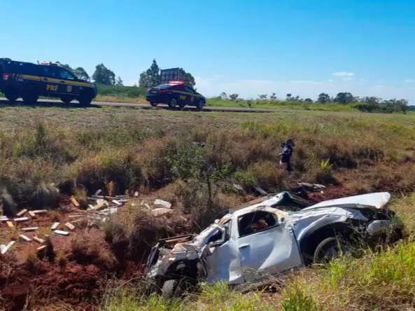 Carro de traficante capota v&aacute;rias vezes ap&oacute;s persegui&ccedil;&atilde;o na BR-463