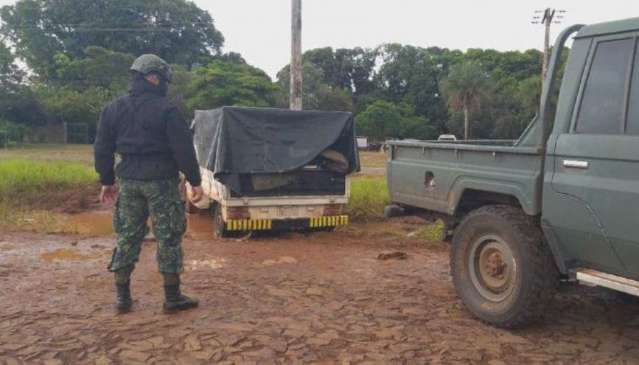 Militares param caminh&atilde;o com 1.000 kg de maconha tentando cruzar fronteira
