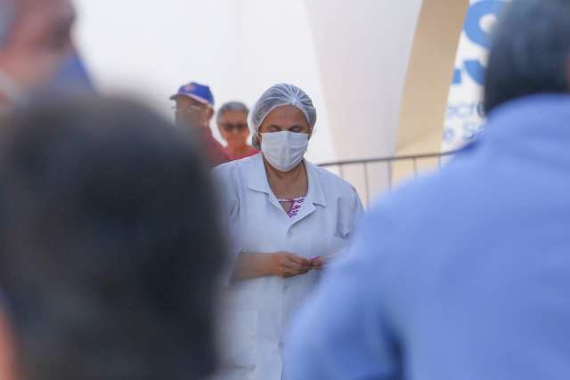 Sindicato pede adicional e pensão vitalícia aos médicos na “linha de frente"