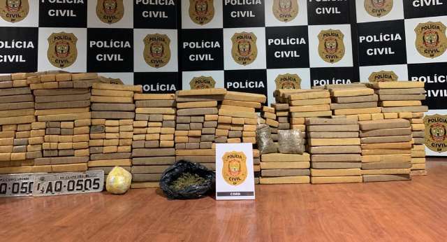Opera&ccedil;&atilde;o do DF com apoio da pol&iacute;cia de MS apreende uma tonelada de maconha