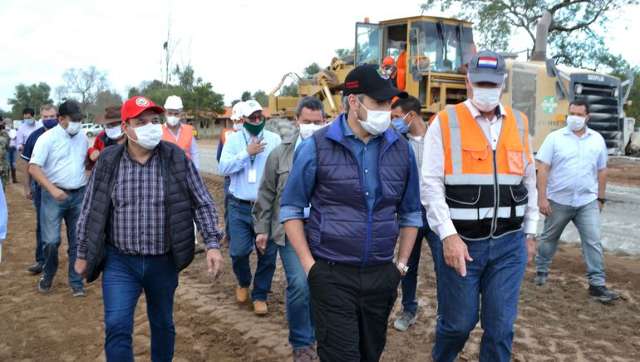 Presidente visita fronteira em momento marcado por tens&atilde;o do coronav&iacute;rus
