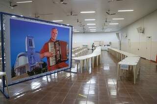 Par&oacute;quia celebra dia de santa com &ldquo;pegue e leve&rdquo; de comunh&atilde;o e pastel