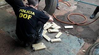 Carretas do Paraguai transportavam 1,2 mil quilos de maconha nos pneus