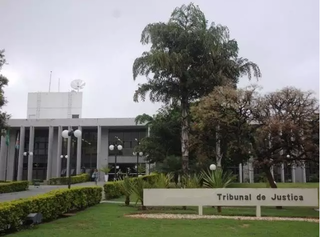Tribunal de Justiça vai transmitir sessões pela internet durante quarentena Tribunal de Justiça vai transmitir sessões pela internet durante quarentena