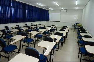 Em tempos de pandemia, salas de aula ficam vazias e alunos estudam em plataformas digitais (Foto: Divulgação/Procon)