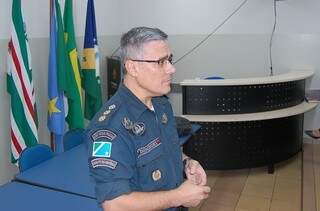 Tenente-coronel Josafá Pereira Dominoni comanda a 5ª Companhia Independente da Polícia Militar de Campo Grande. (Foto: Acácio Gomes\Nova News)