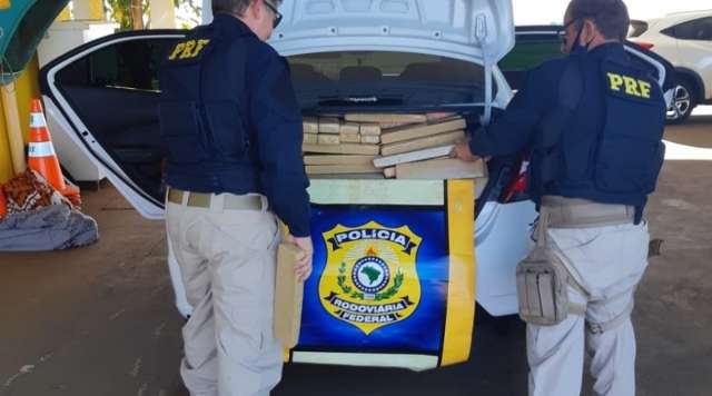 Preso, traficante diz que ganharia R$ 7 mil para levar 603 kg de maconha at&eacute; MG