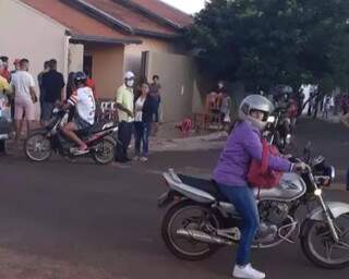 Homem morre e adolescente fica ferido com 2 tiros em atentado na fronteira 