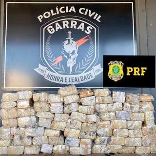 Dois são presos com quase 2 toneladas de maconha em caminhão frigorífico Dois são presos com quase 2 toneladas de maconha em caminhão frigorífico