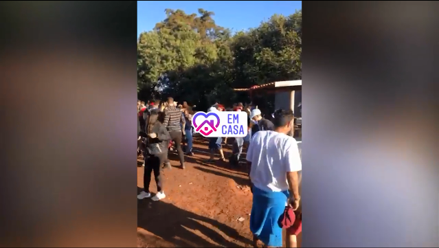 Jovens amanhecem em rave sem ligar para quarentena, assim como festa no Caiob&aacute;