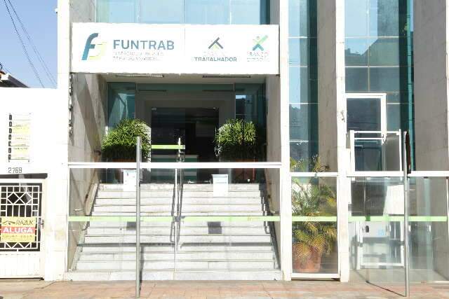 Funtrab come&ccedil;a semana com 118 oportunidades de emprego 