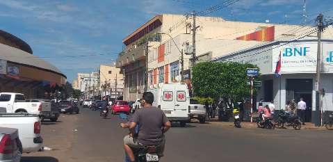 Empres&aacute;rio liban&ecirc;s &eacute; preso por cruzar fronteira e deve ficar 14 dias isolado