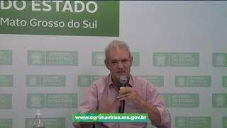 O secretário Geraldo Resende, alvo de critica e defesa na Assembleia, durante uma das lives sobre a pandemia. (Foto: Reprodução do Facebook)