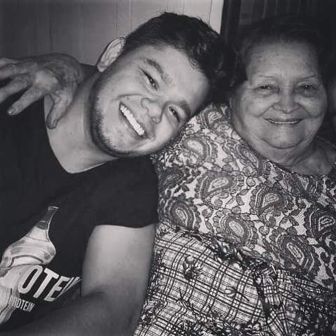 &ldquo;Minha f&atilde; n&uacute;mero 1&rdquo;, conta neto de Creuza, que a covid-19 levou aos 83 anos