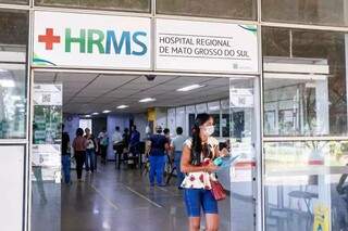 Entrada do Hospital Regional de Campo Grande (Foto: Marcos Maluf)