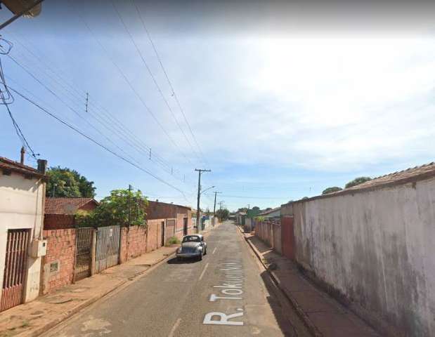 Homem tenta fugir, mas &eacute; baleado com 3 tiros no Aero Rancho 
