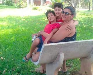 Professora e dois filhos morreram em acidente na BR-262
