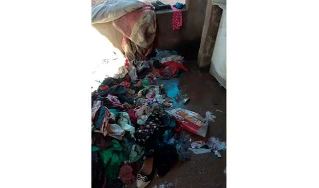 Crian&ccedil;as entre 2 e 9 anos s&atilde;o encontradas sujas, com fome e trancadas em casa