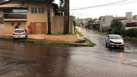 Morador reclama de acidentes e pede por sinalização na Vila Antônio Vendas