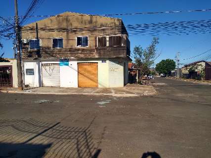 Moradores pedem sinalização em cruzamento perigoso do Guanandi